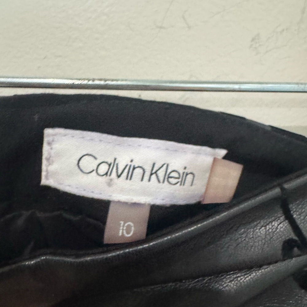 Calvin Klein leather  Black Floral Pencil Skirt - Picture 3 of 4